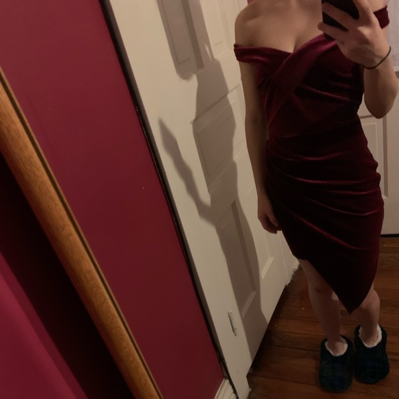 Bodycon dress - Picture 1 of 8